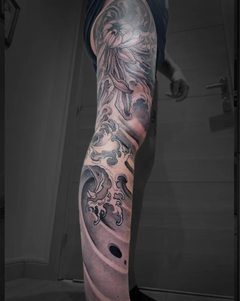 Spintattoo tatouage Lyon Brignais japonais full leg Chrysanthème