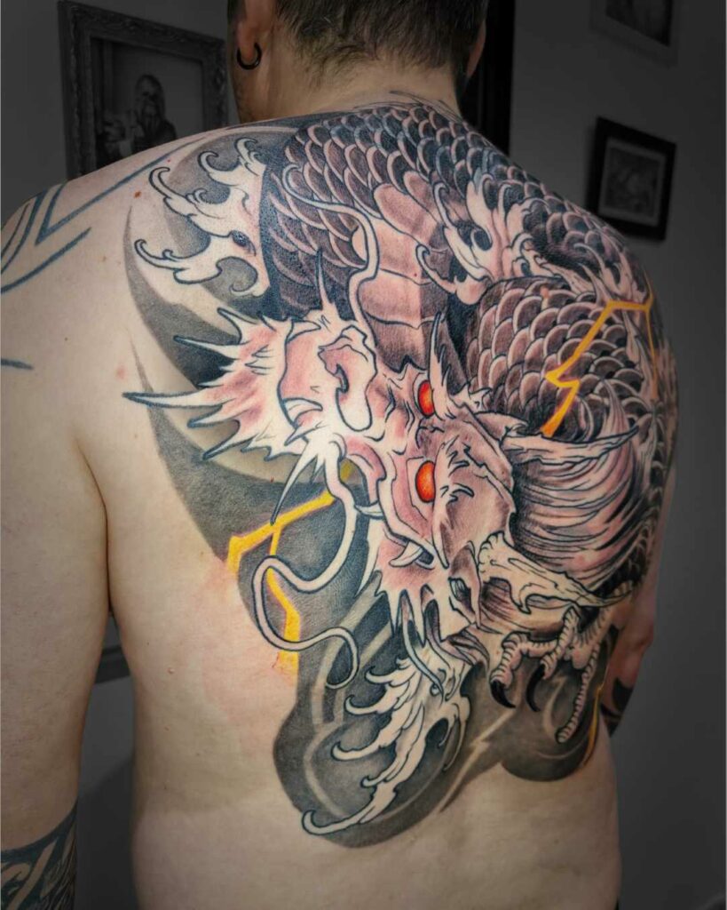 Spintattoo tatouage Lyon Vienne japonais dragon cover up dos