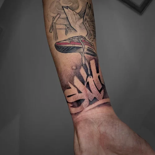 Spintattoo-tatouage-Lyon-Brignais Tag avant bras